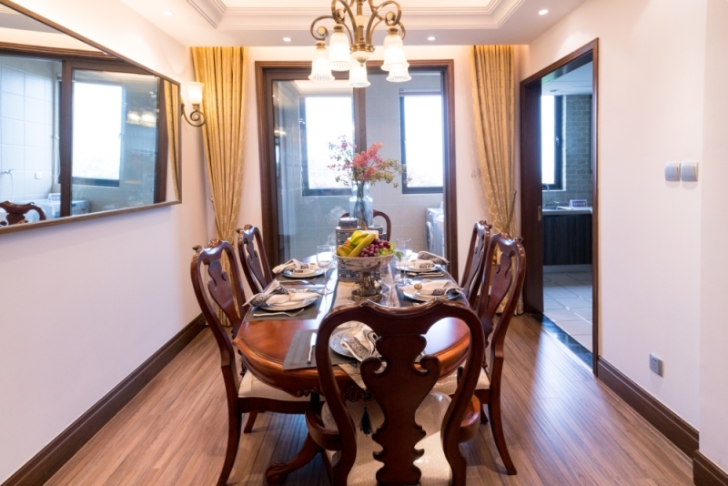 装修好的房屋要做彻底的清洁，幸亏老师傅提醒