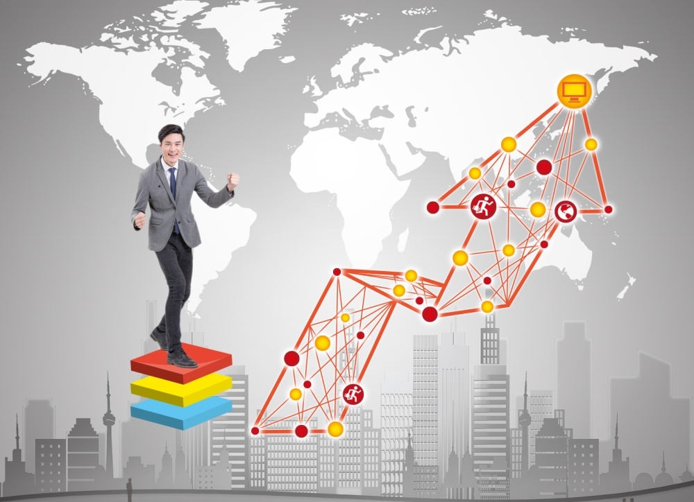 ÃÀ¹úÓ£»¨½ÚÈçÆÚ¾ÙÐÐÊ×¶¼»ªÊ¢¶Ù³É»¨º££¨×éͼ£©