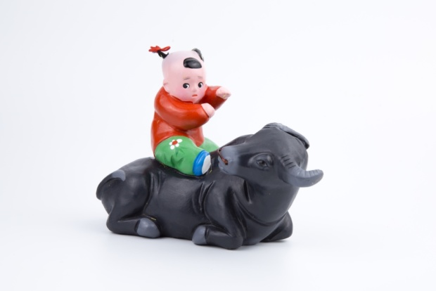 家里适合的摆件有哪些提升生活品质的选择(图1)