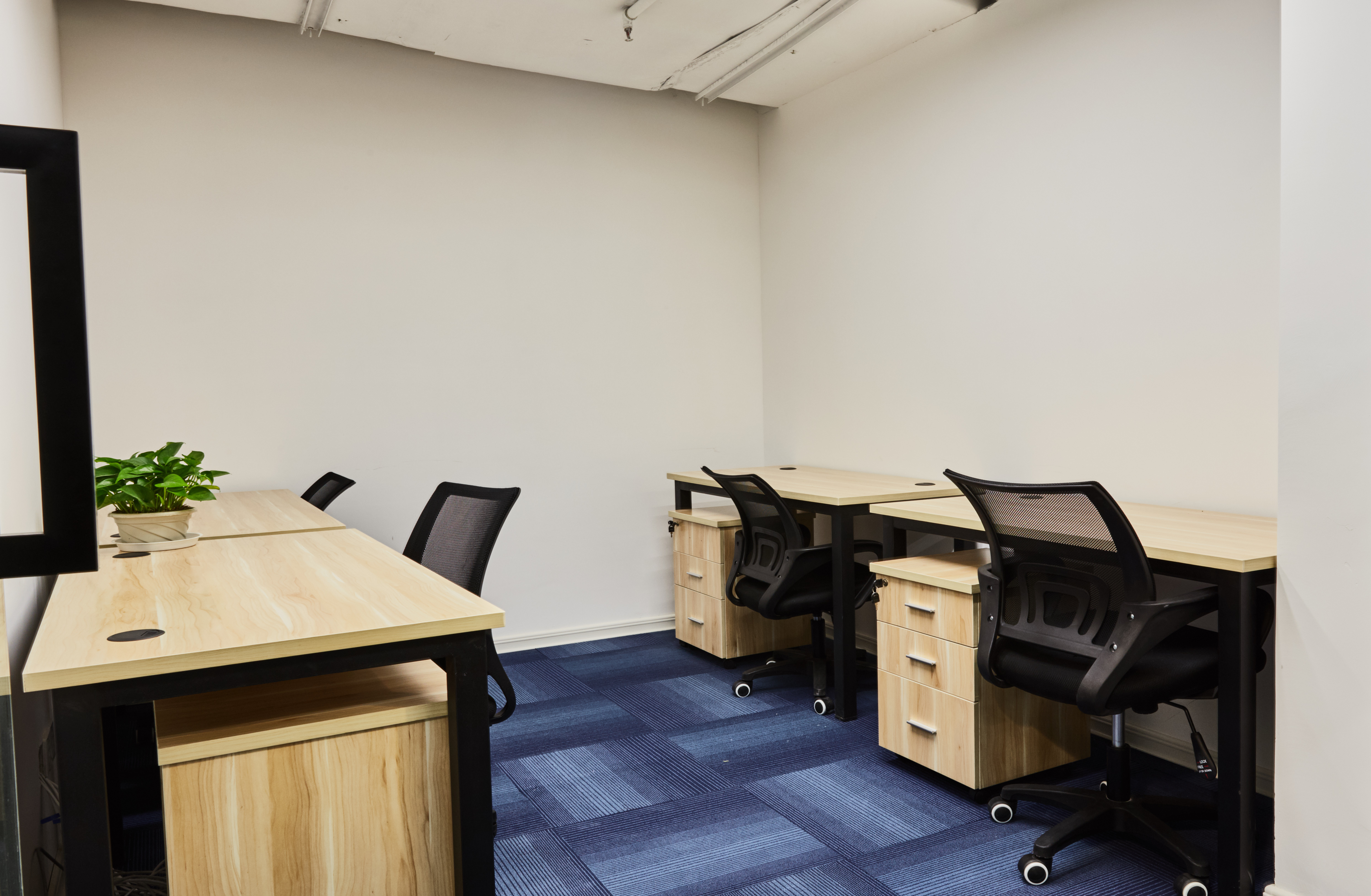 中式现代风格办公室装修设计多少钱？办公室小户型装修注意事项？