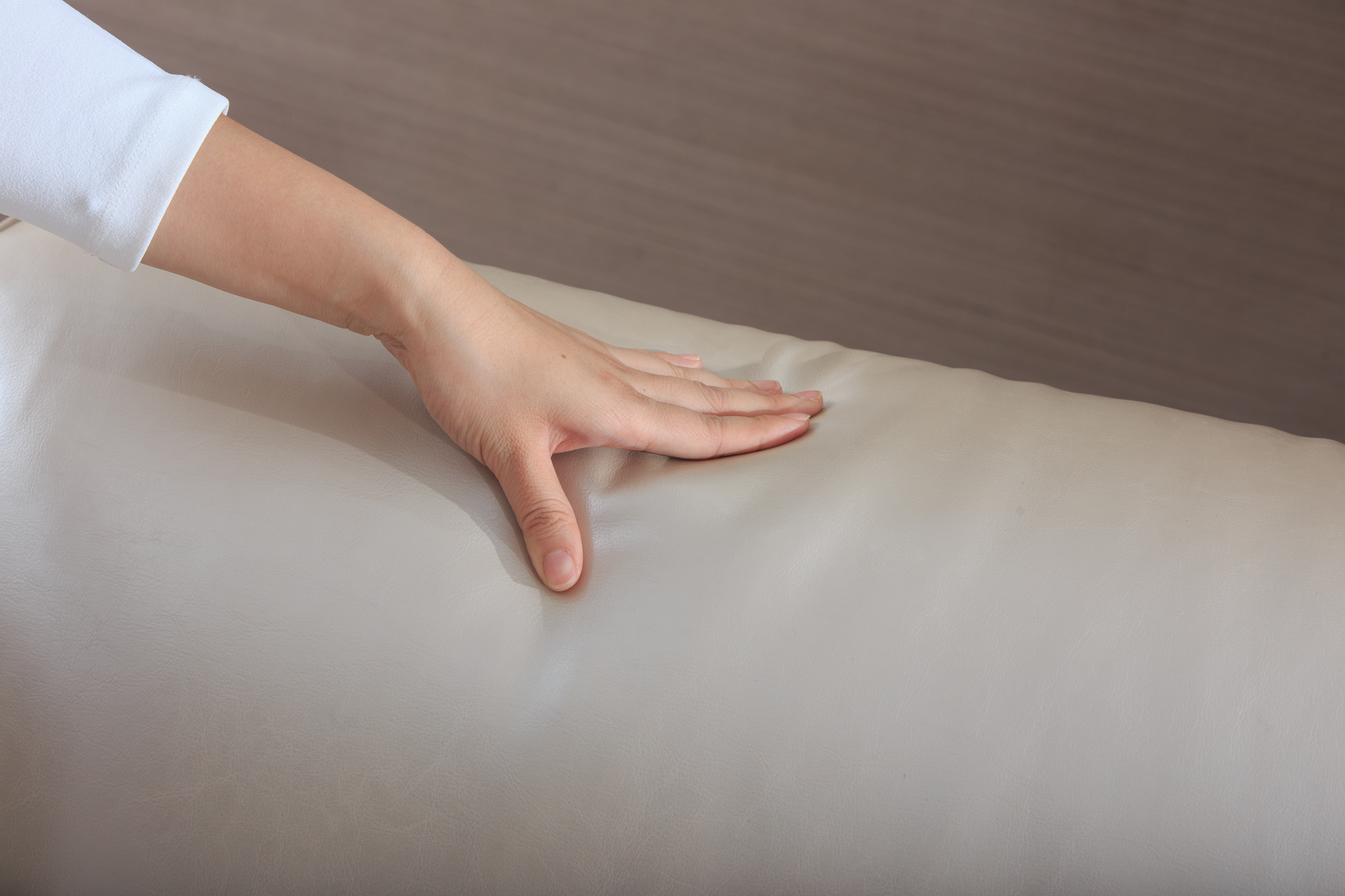 乳胶床垫掉渣怎么处理 天然乳胶床垫是什么