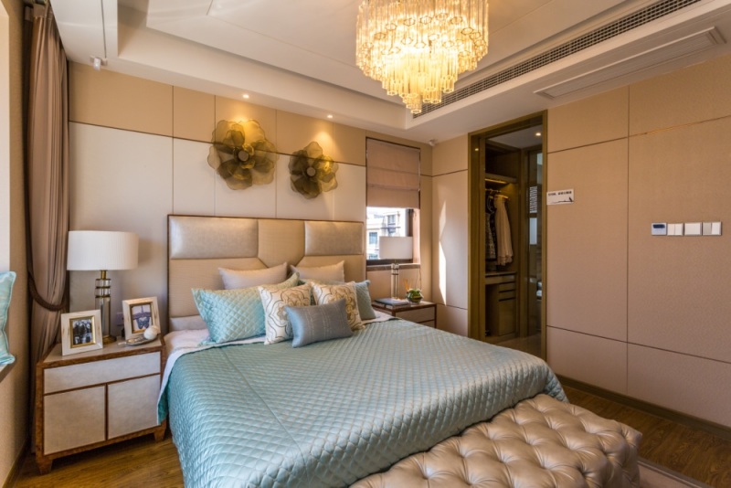 С���͸���