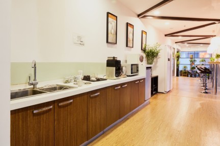 现代风格办公室公共区域橱柜效果图