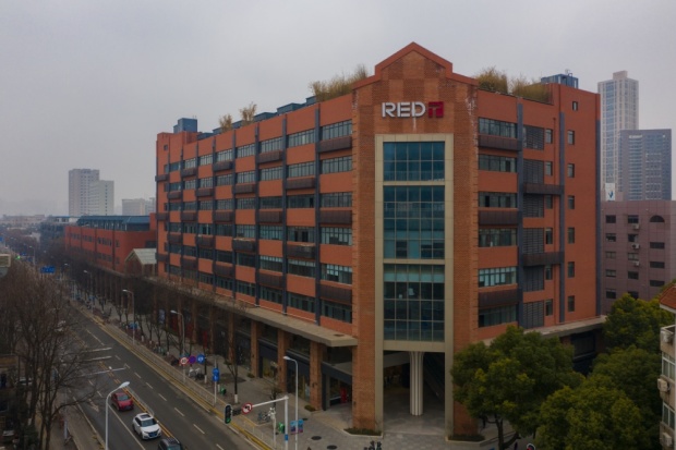 住建部：我国超9.4亿人生活在城镇，城市更新资金从哪来？