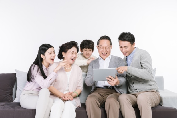 皇甫世佳新中式家具怎么样，解析其设计与市场表现